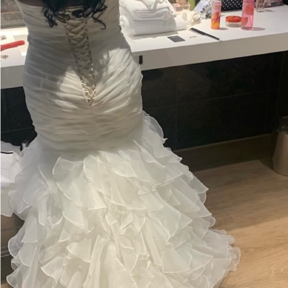 Ivory wedding dress